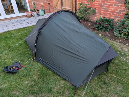 Man lightweight backpacking - ,